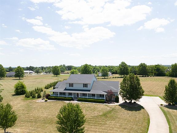 5th image of 44 Southgate Dr