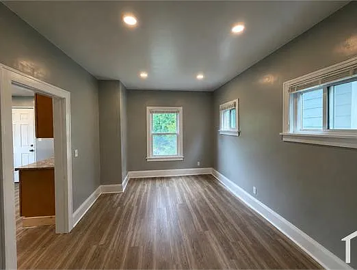 12505 Imperial Ave — Photo 8