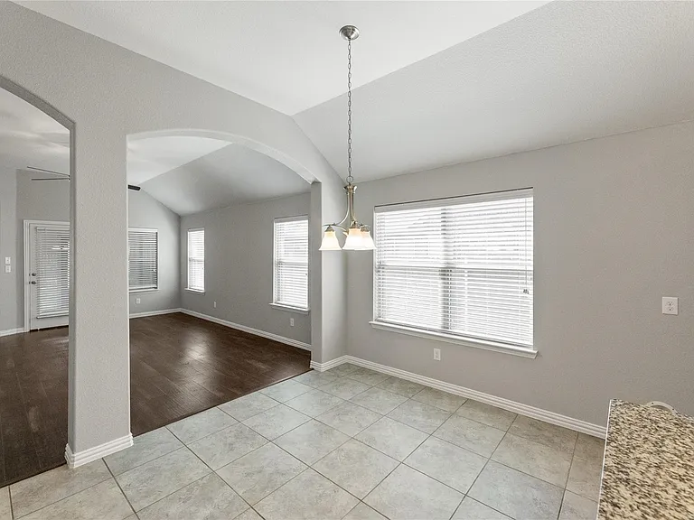 1004 Water Garden Cir — Photo 16