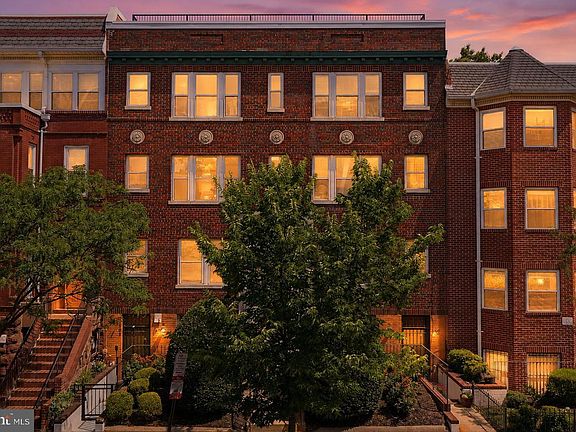 2nd image of 1109 O St NW APT 101