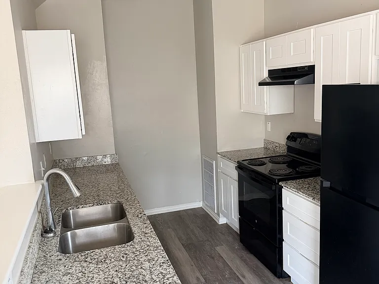 8018 NE 35th St #8018 — Photo 5
