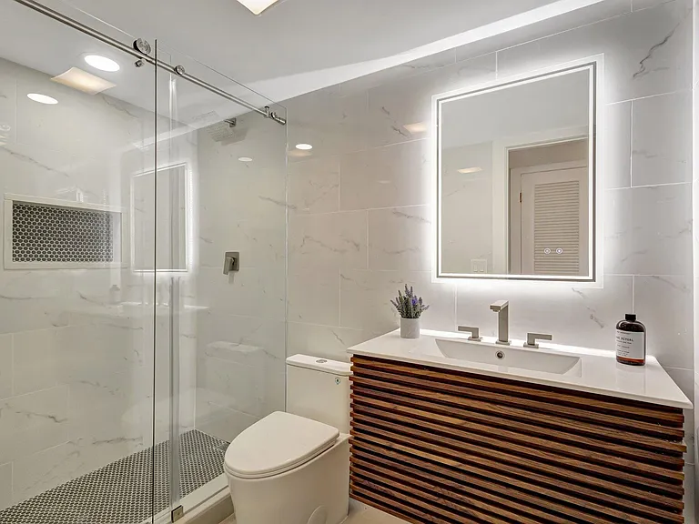 4090 Tivoli Ct #208 — Photo 17