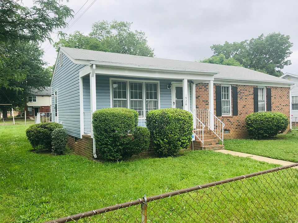 1st image of 1928 Rosewood Ave