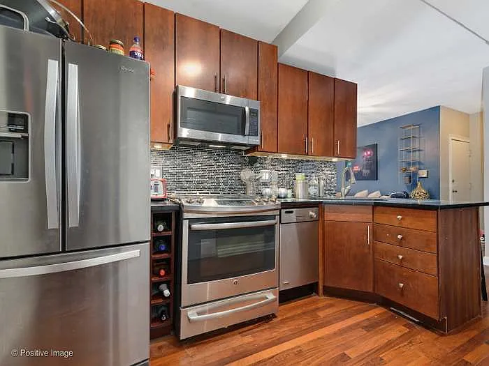 4718 N Beacon St #1W — Photo 6