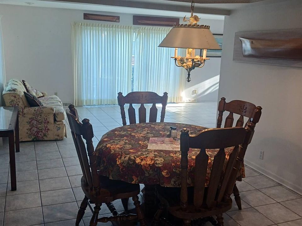 136 Channelsyde Dr, photo 4