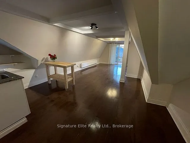 Studio, $1,800 — Photo 2