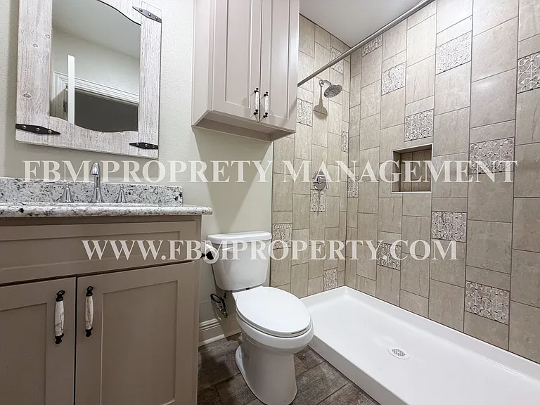338 Post Oak Dr — Photo 10