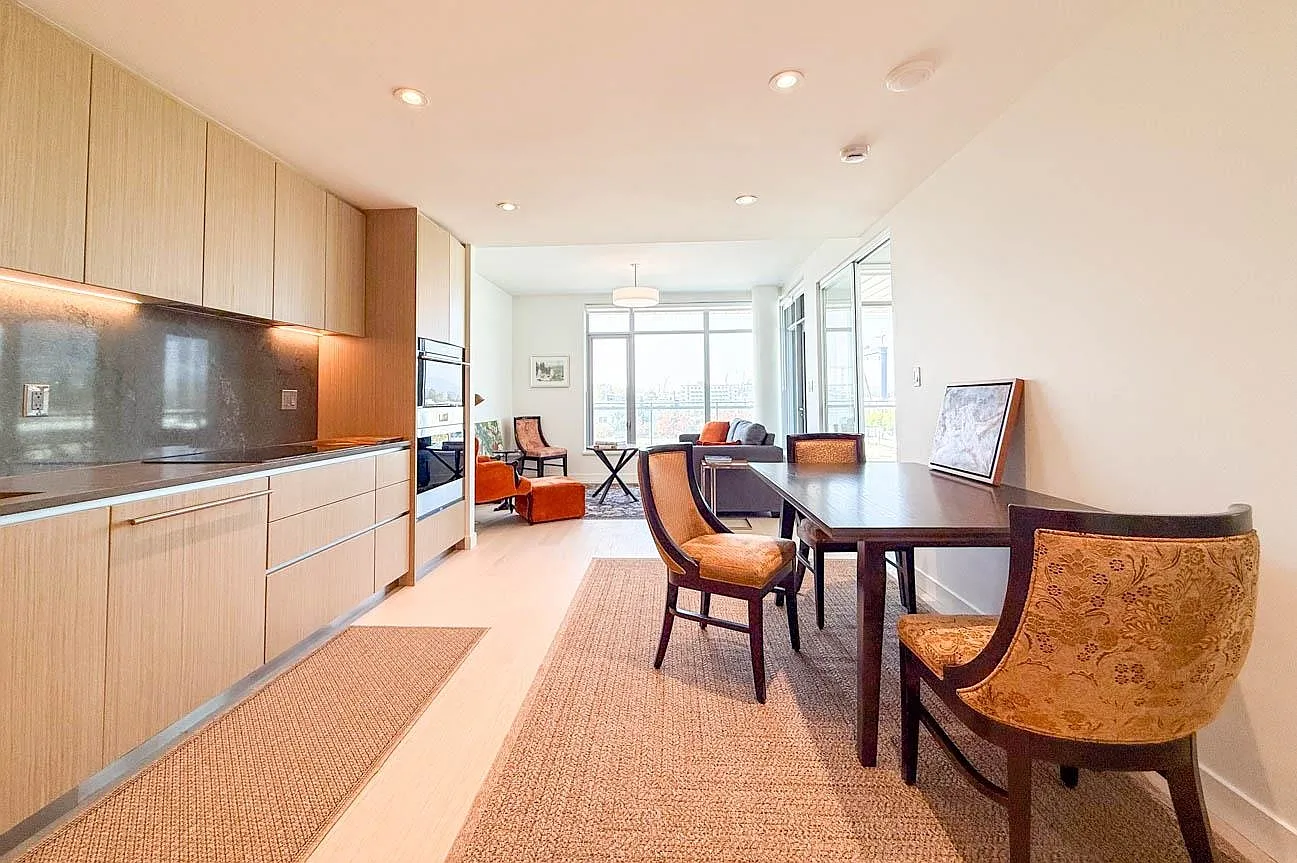 1 bed, 805 sqft, $3,300 — Photo 1