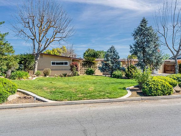 3rd image of 5694 N Winchester Ave