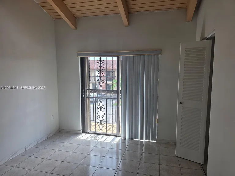 1823 SW 107th Ave #1602 — Photo 12