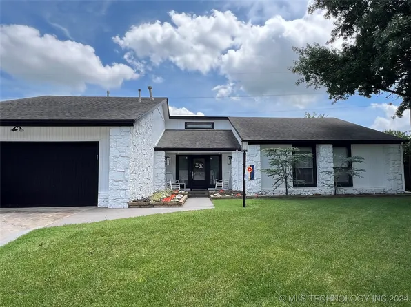 8942 E 76th St, Tulsa, OK 74133