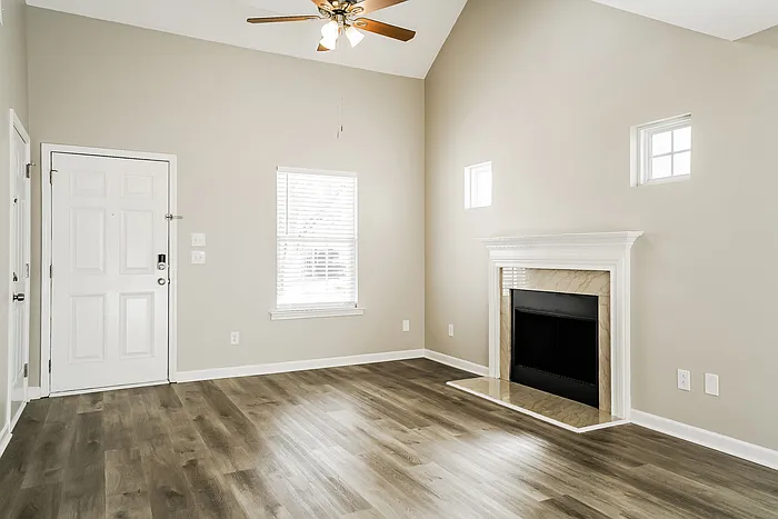 7513 Brighton Hill Ln — Photo 5