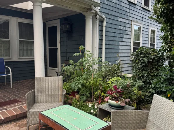 (undisclosed Address), Marshfield, MA 02050