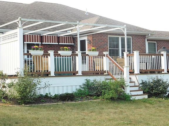 3rd image of 836 E Woodside Dr