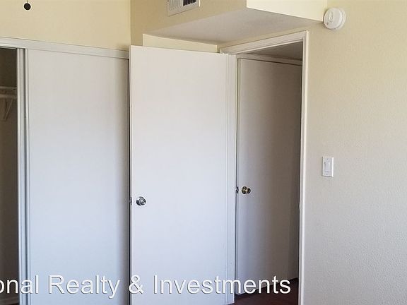 5th image of 2315 W 54th St APT 7