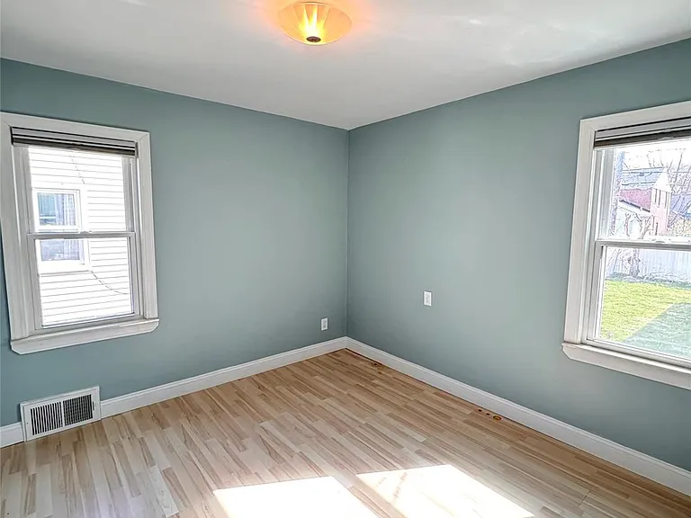 511 S Campbell Rd — Photo 8