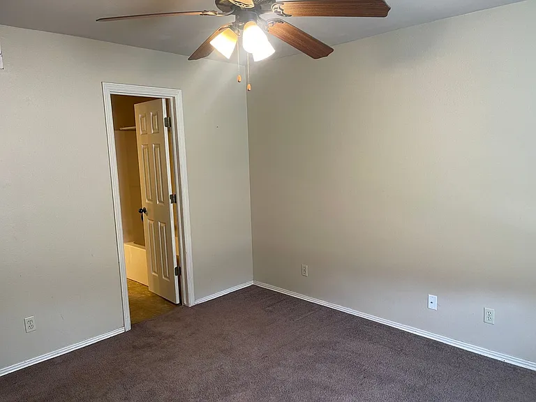 5500 Summit Ct #5515 — Photo 6
