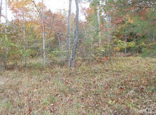 Lucky Ln, Jamestown, TN 38556