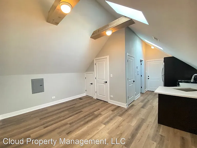 2401 S Homan Ave #3F — Photo 7