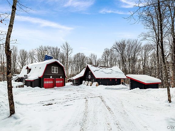 4th image of 3595 Military Rd