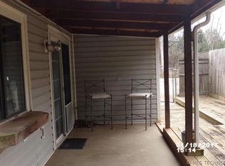 906 Southgate Dr, Cushing, OK 74023