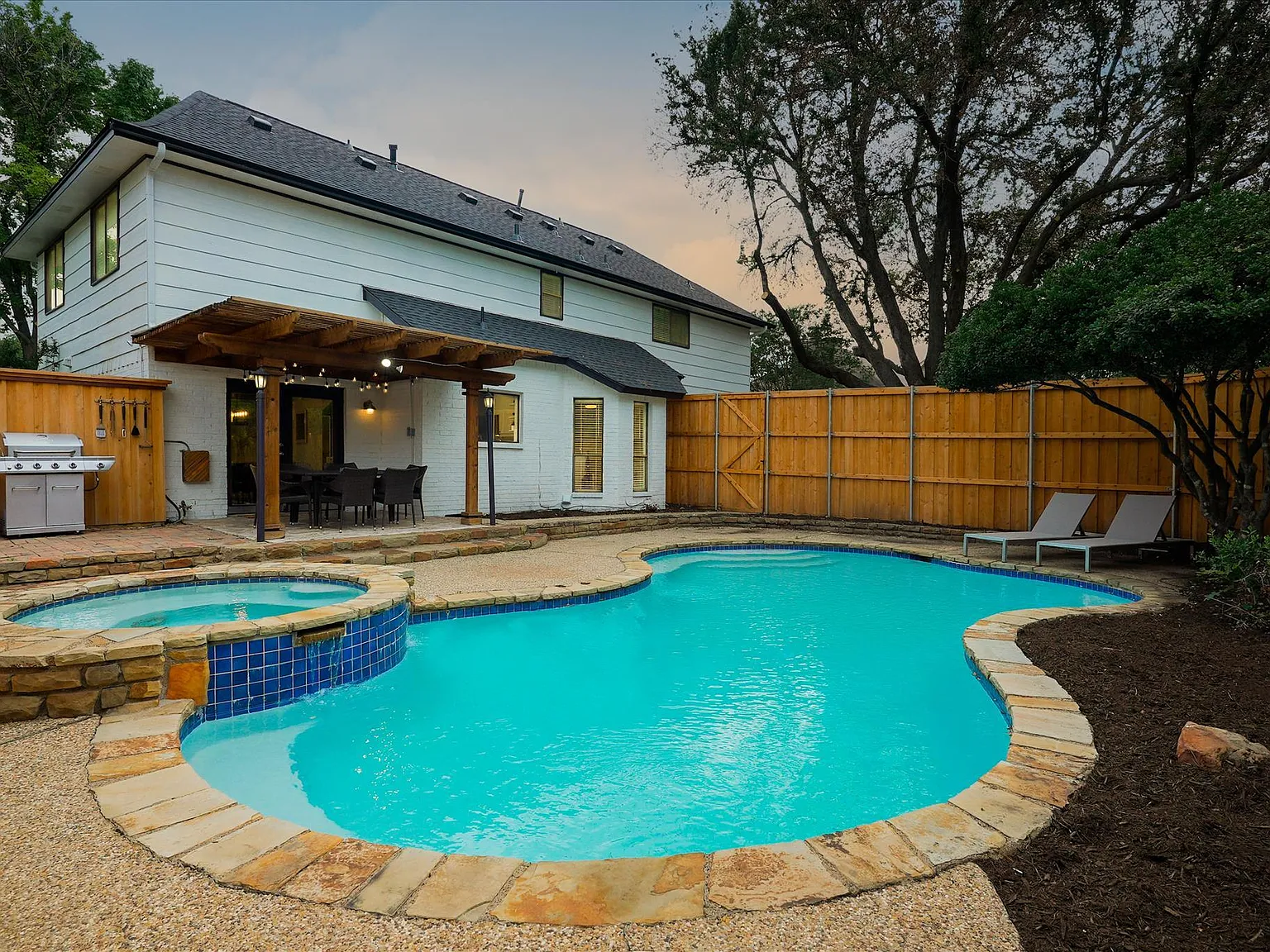 3209 Sailmaker Ln — Photo 1