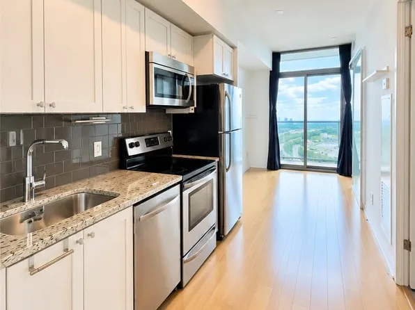 105 The Queensway #2508, Toronto, ON M6S 5B5
