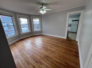 404 Blohm St APT 2, West Haven, CT 06516