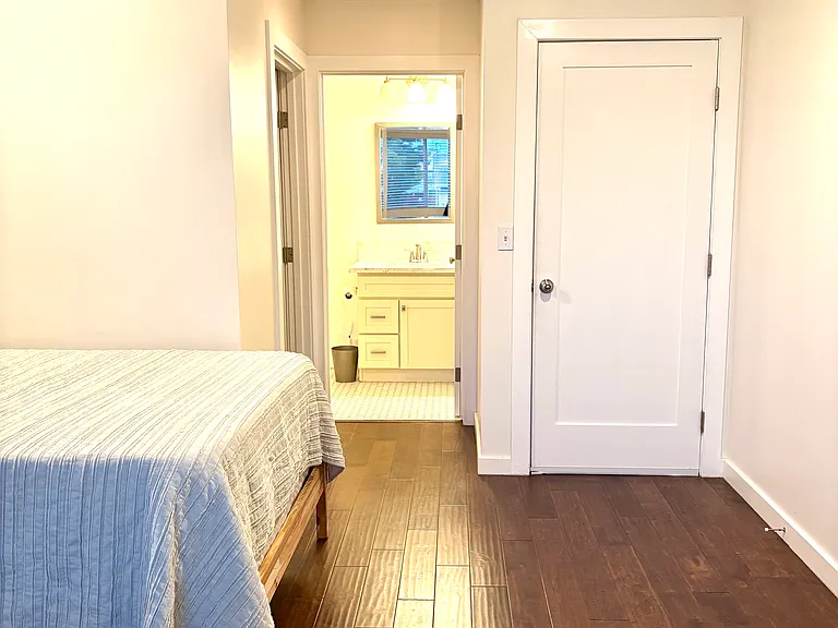 337 N Dillon St — Photo 8