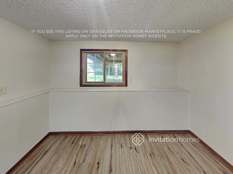 7701 Queen Ave N — Photo 16