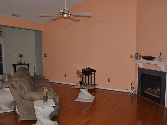 3rd image of 3725 Cherry Walk