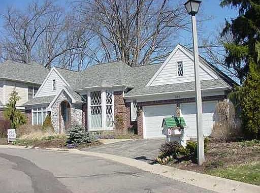 2nd image of 200 Abbott Woods Dr