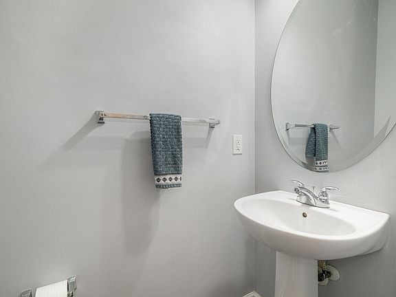 5th image of 108 Buchanan Ln