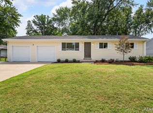 11482 Essex Ave, Maryland Heights, MO 63043
