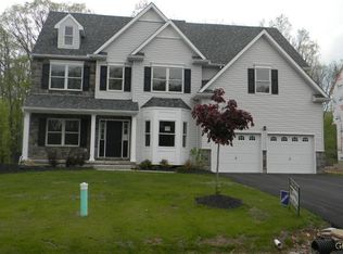 113 Country Chase Dr #20, Bushkill Township, PA 18091