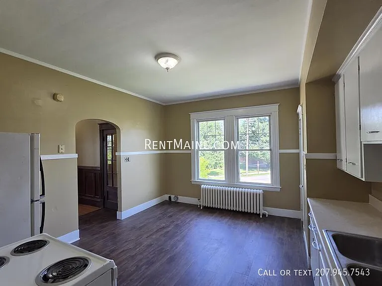 7 Central Ave — Photo 6