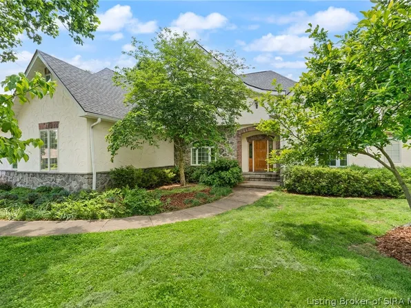 1008 Fox Hunters Pt, New Albany, IN 47150