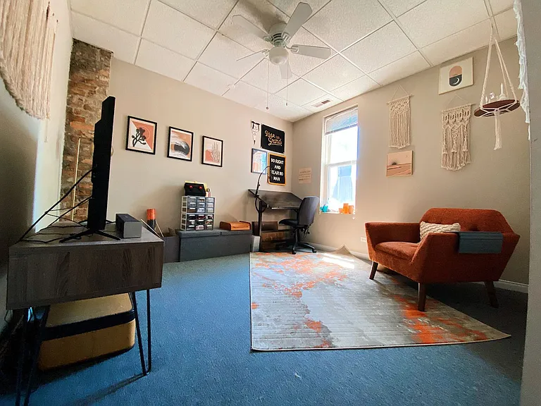 2117 W Ohio St — Photo 14