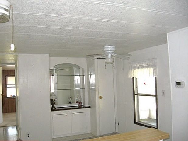 2nd image of 707 Holly Hill Dr