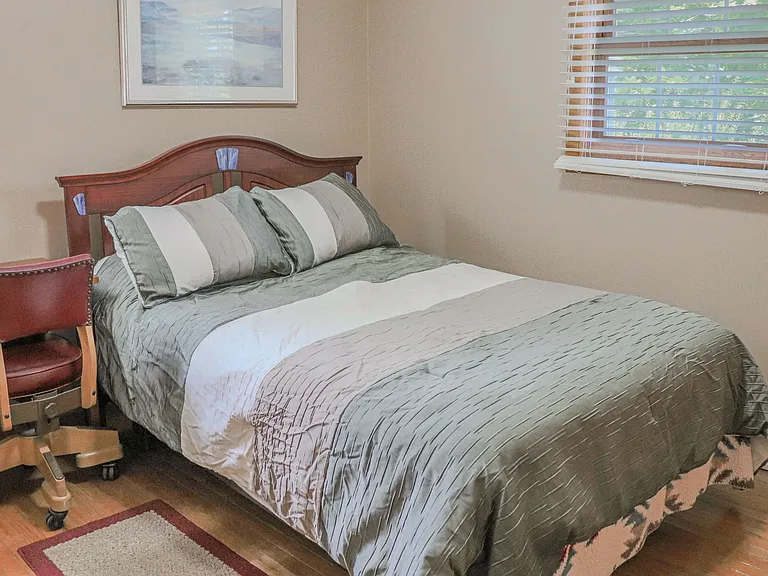 122 S Peters Ave — Photo 7