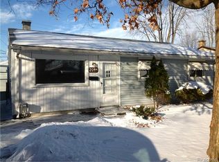 2094 Alanson St, Westland, MI 48186
