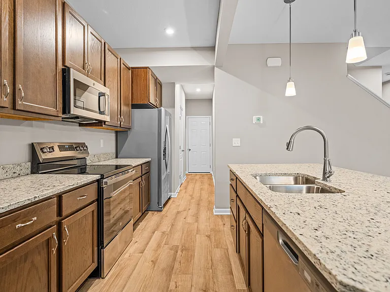 2076 Barleybrook St — Photo 7