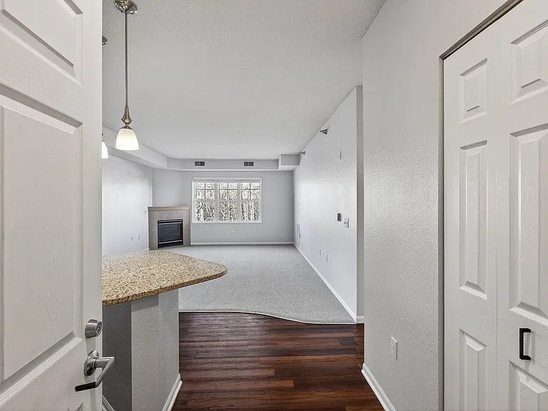 Lake Susan Apartments — Photo 25