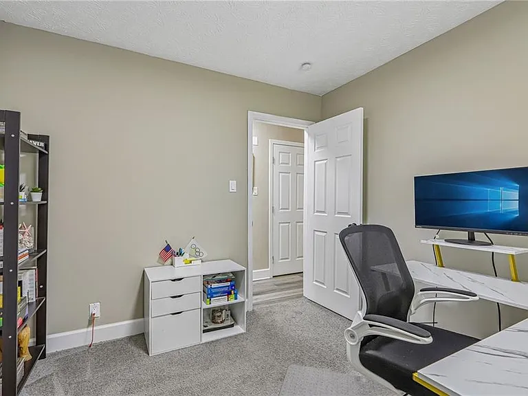 3898 Skidmore Dr — Photo 47