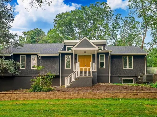 145 Sunset Hollow Rd, West Chester, PA 19380
