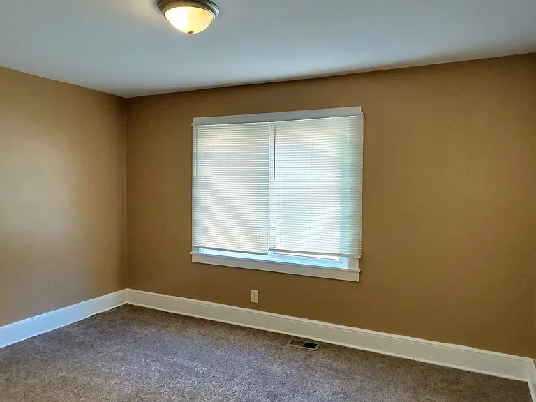 820 West Blvd — Photo 6