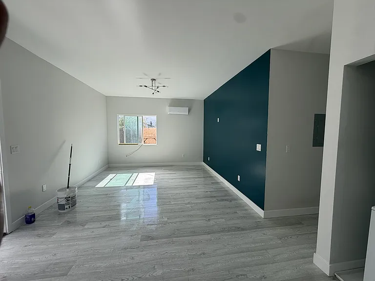635 S 32nd St — Photo 2