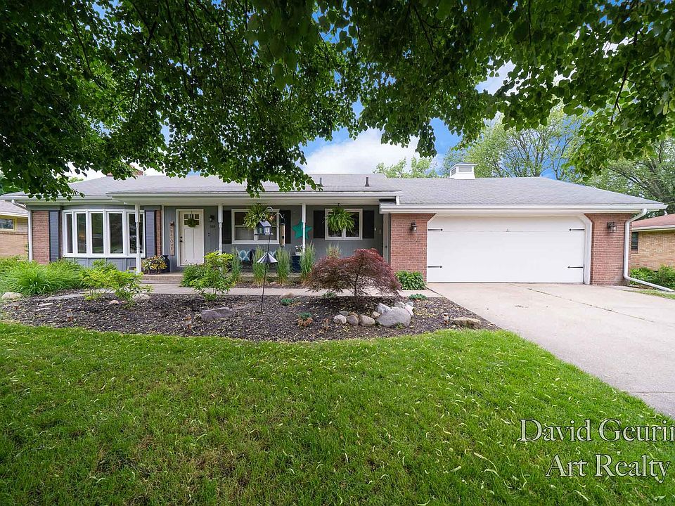 1st image of 1123 Legion Park Dr