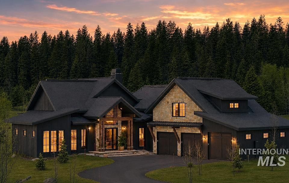 1st image of 11 Larkspur Cir