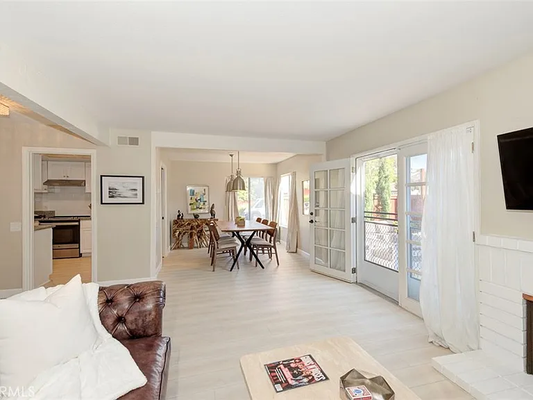 3341 Calle La Veta — Photo 11